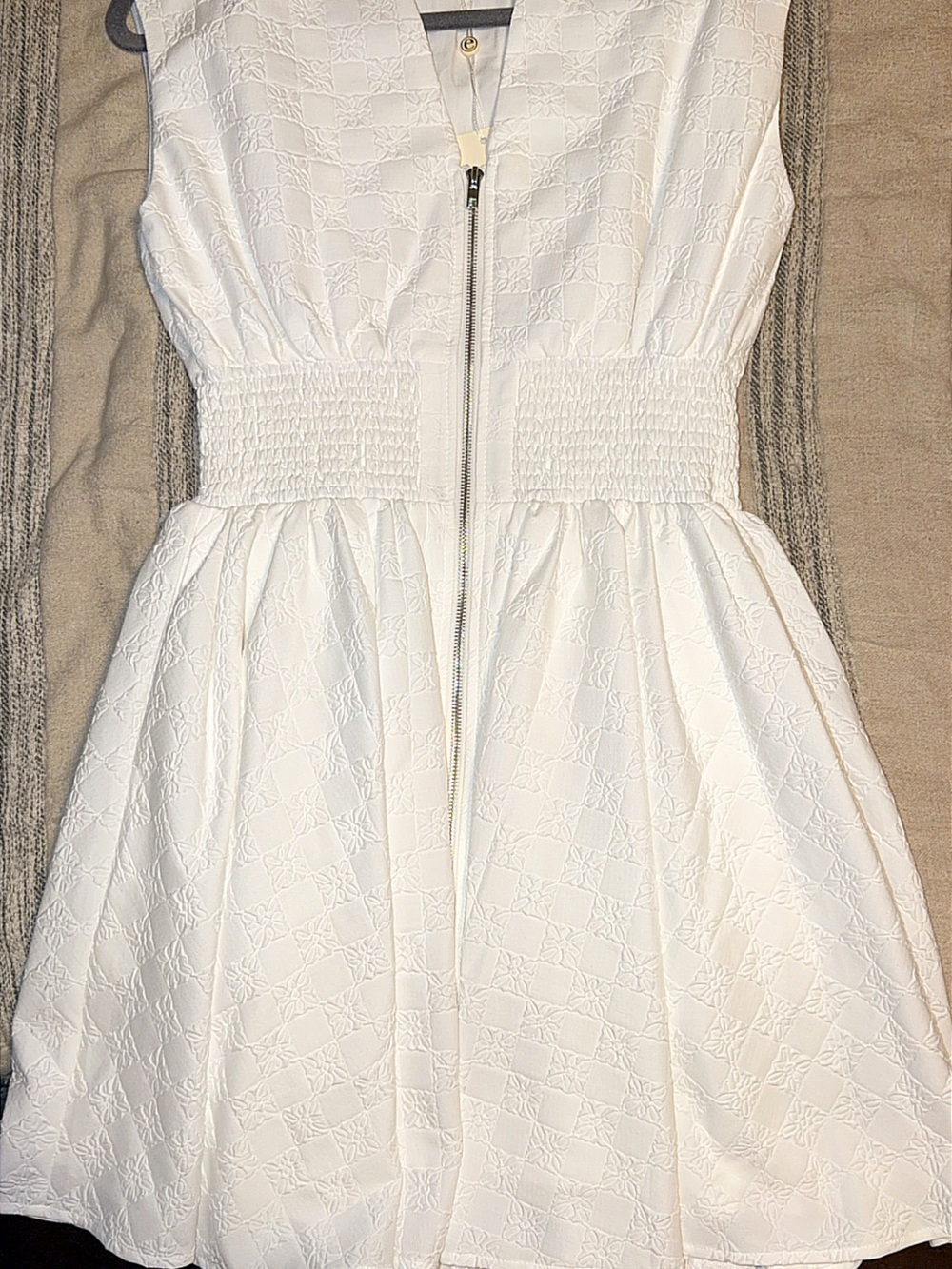 entro White Sleeveless Smocked-Waist Mini Dress with Front Zip